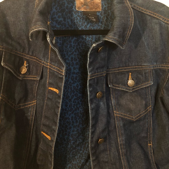 Dark wash jean jacket - Picture 2 of 4